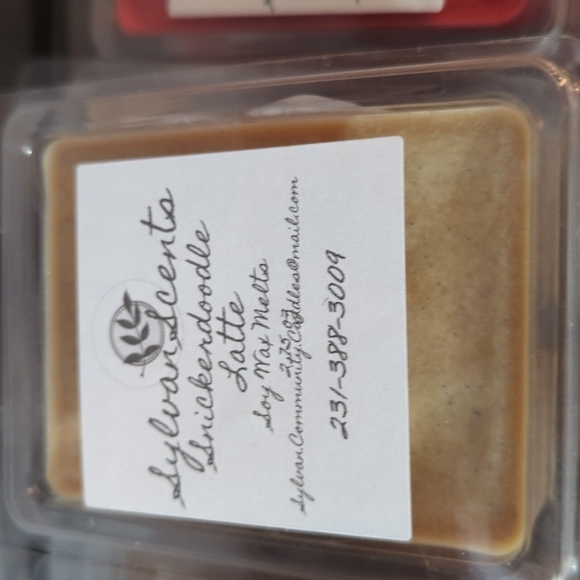 Hand poured soy wax melts - Picture 5 of 13